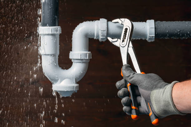 Professional Emergency Plumber technician working in Huxley, IA
